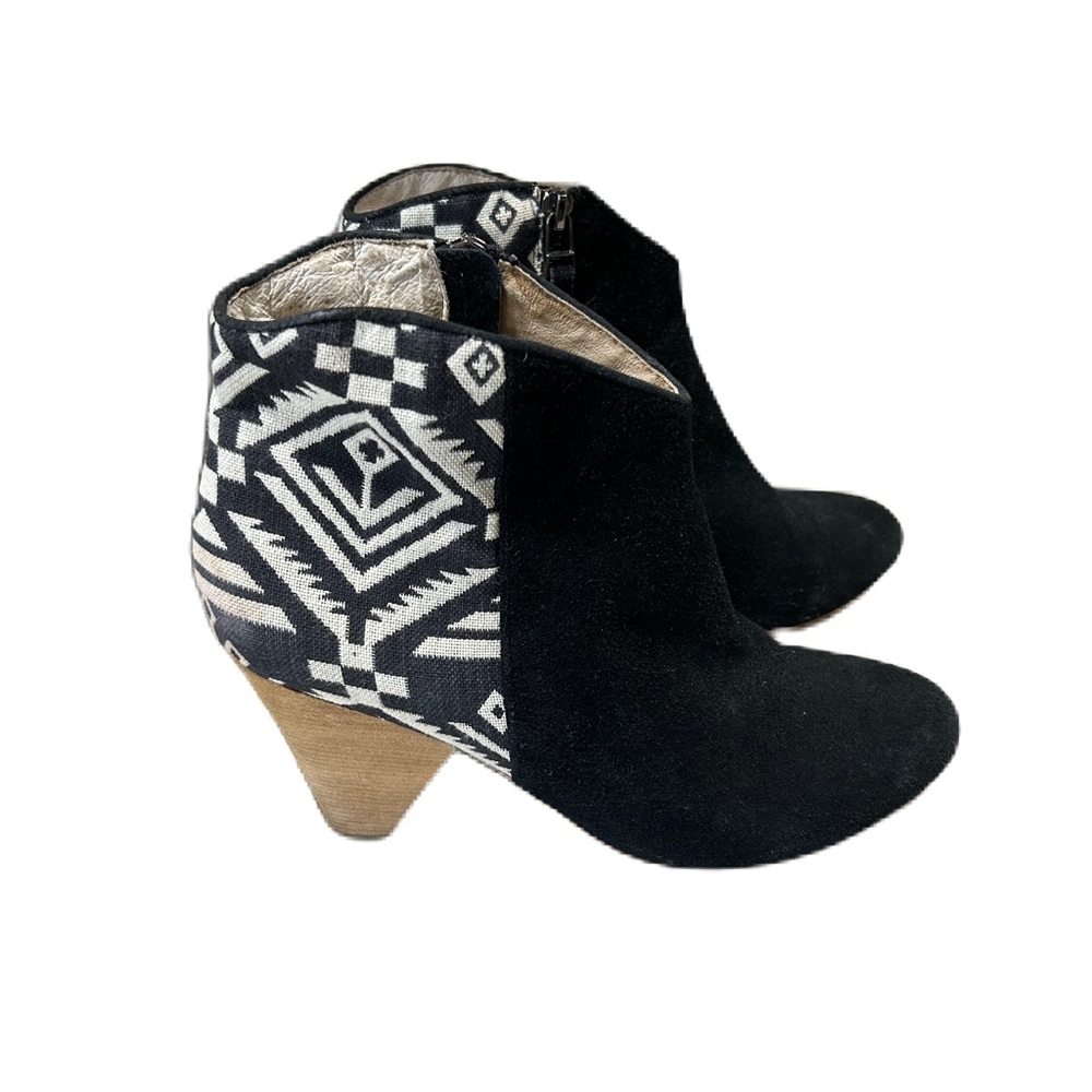 Matt Bernson Ankle Bootie Size 9.5 Jardin Taos Suede Boots Black White Revolve